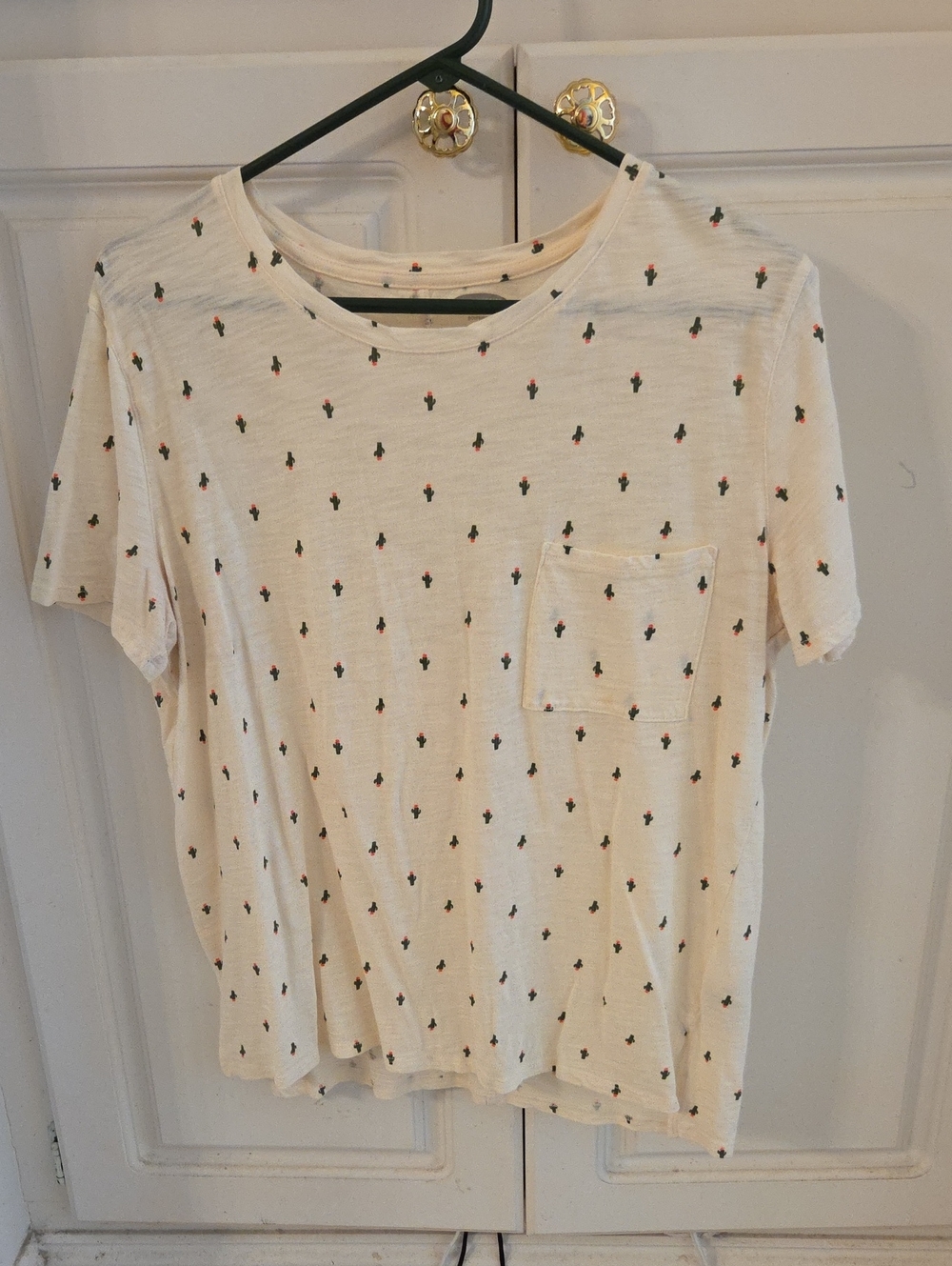 Old Navy Cream Short-Sleeve Pocket Tee with Tiny Cactus Print
